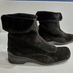 Aquatalia Black Suede Weatherproof Ankle Boot with Faux Fur Lining, Size 8.5